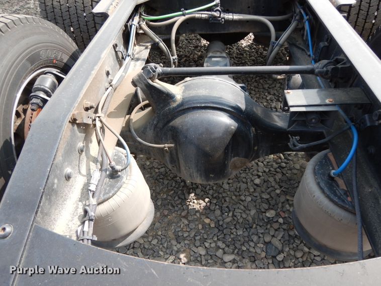 image for item DJ6531 2018 Freightliner Cascadia  semi truck