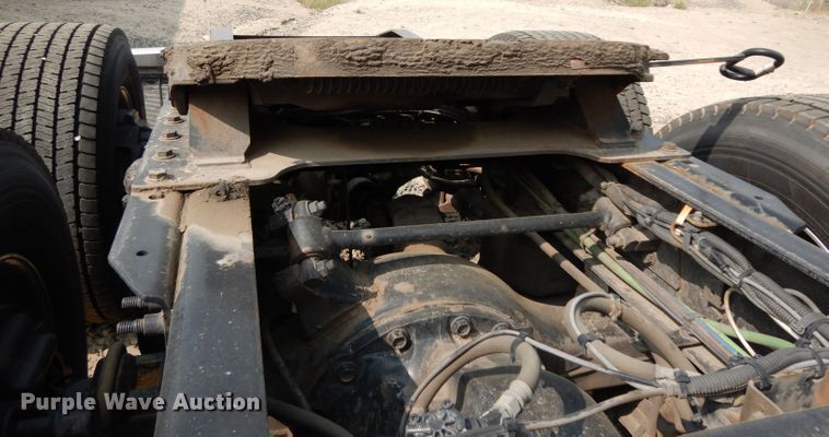 image for item DJ6531 2018 Freightliner Cascadia  semi truck