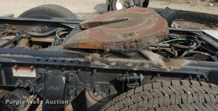 image for item DJ6531 2018 Freightliner Cascadia  semi truck