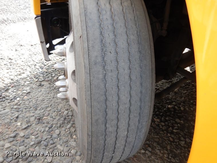 image for item DJ6531 2018 Freightliner Cascadia  semi truck