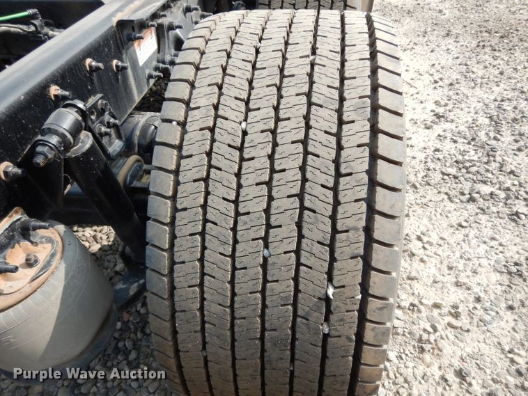 image for item DJ6531 2018 Freightliner Cascadia  semi truck