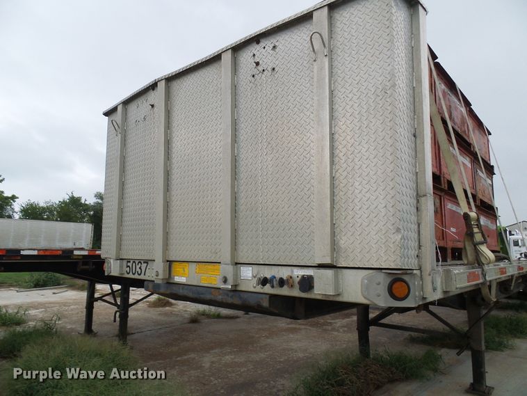 image for item EP9910 1999 Utility FS2CHA flatbed trailer