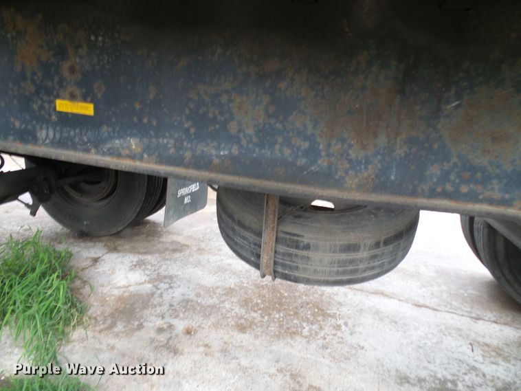 image for item EP9910 1999 Utility FS2CHA flatbed trailer