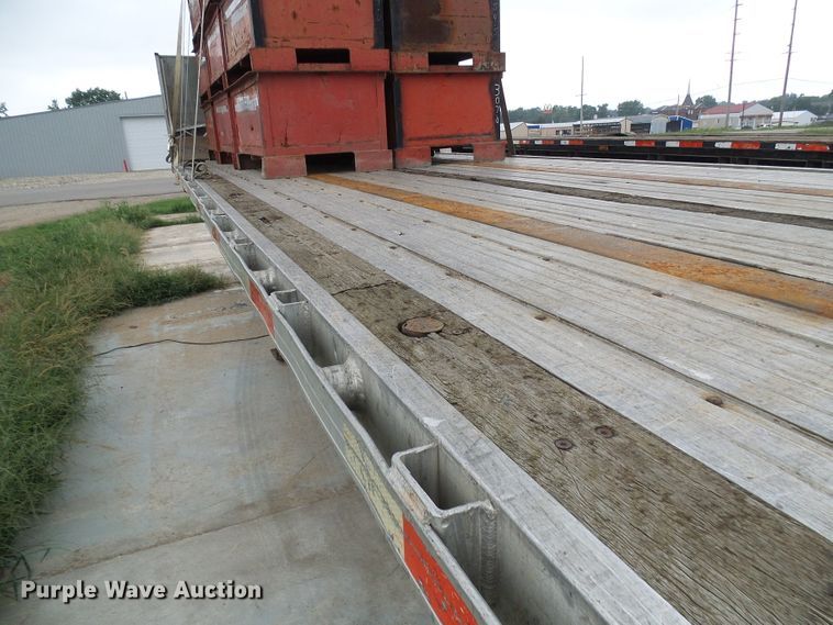 image for item EP9910 1999 Utility FS2CHA flatbed trailer