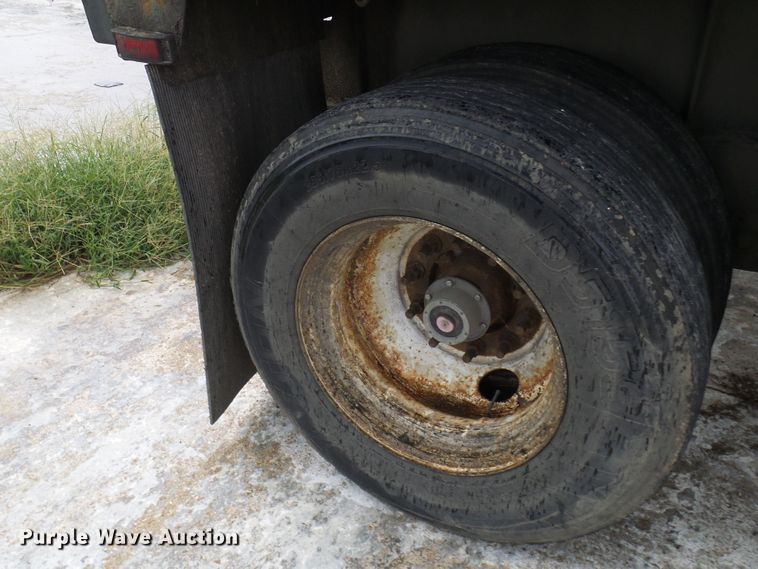 image for item EP9912 2006 Transcraft TL2000H flatbed trailer