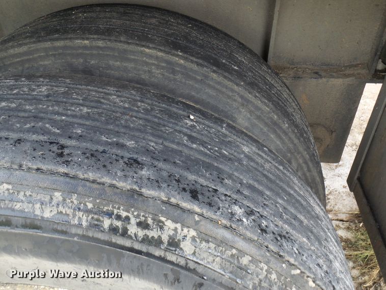 image for item EP9912 2006 Transcraft TL2000H flatbed trailer