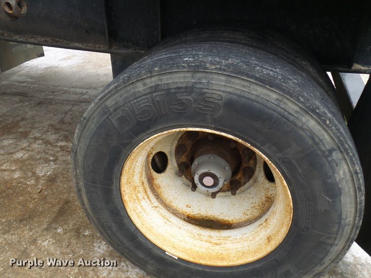 image for item EP9912 2006 Transcraft TL2000H flatbed trailer