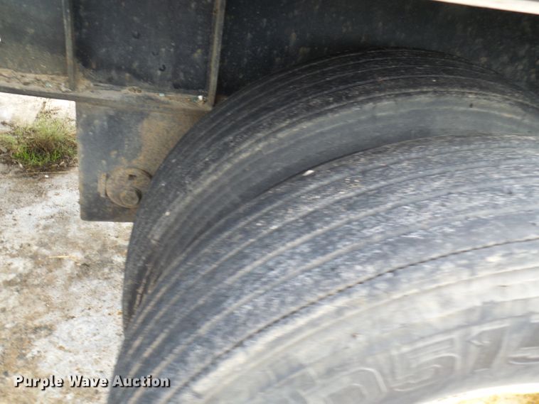 image for item EP9912 2006 Transcraft TL2000H flatbed trailer