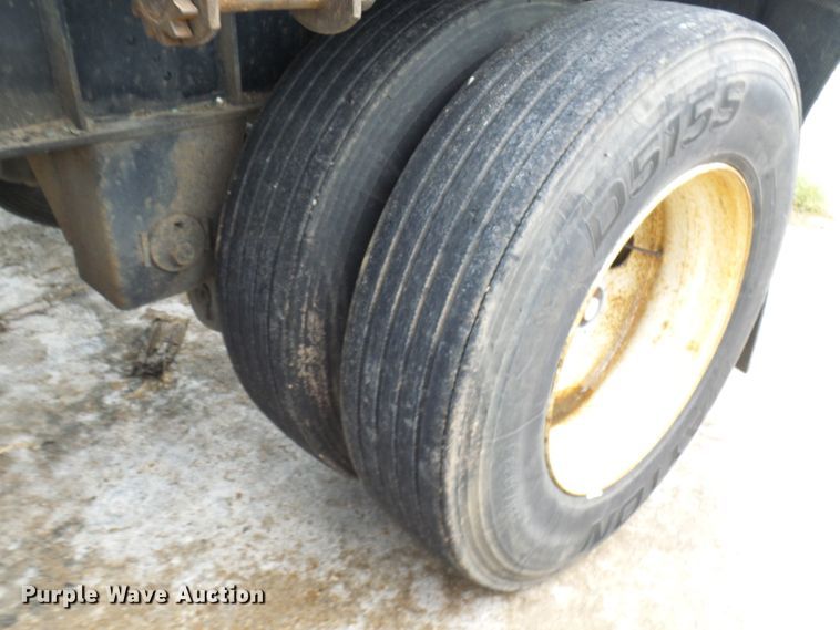 image for item EP9912 2006 Transcraft TL2000H flatbed trailer