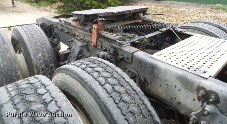 image for item EP9914 2012 Freightliner Cascadia  semi truck