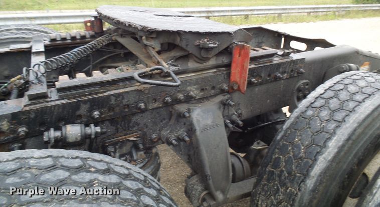 image for item EP9914 2012 Freightliner Cascadia  semi truck