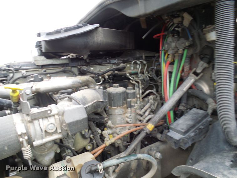 image for item EP9914 2012 Freightliner Cascadia  semi truck