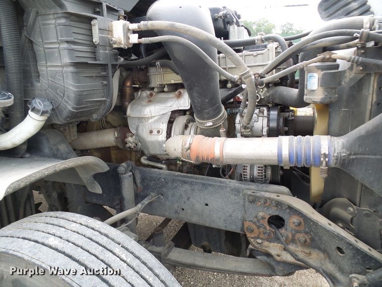 image for item EP9914 2012 Freightliner Cascadia  semi truck