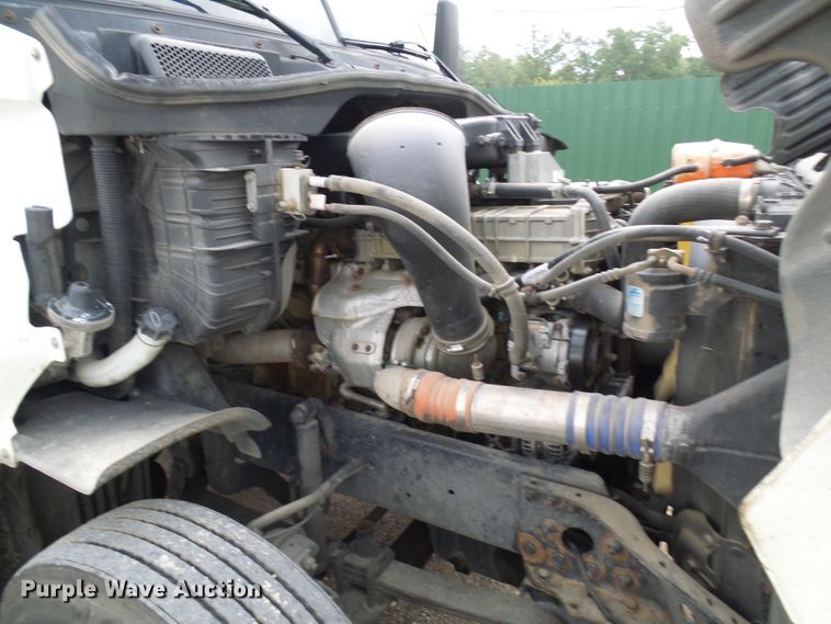 image for item EP9914 2012 Freightliner Cascadia  semi truck