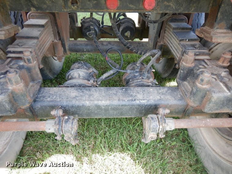 image for item FN9367 1987 CMC end dump trailer