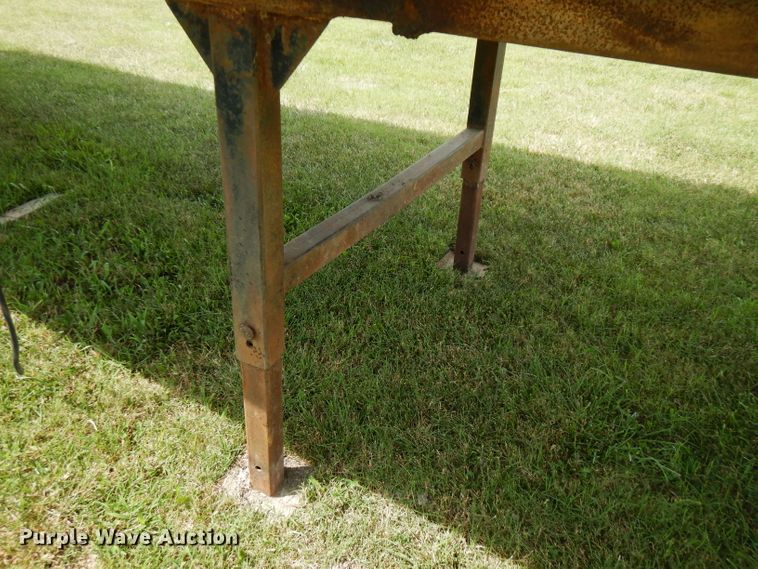 image for item FN9367 1987 CMC end dump trailer