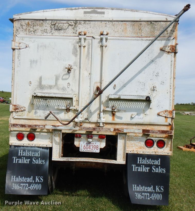image for item FN9368 1982 Timpte double hopper bottom grain trailer