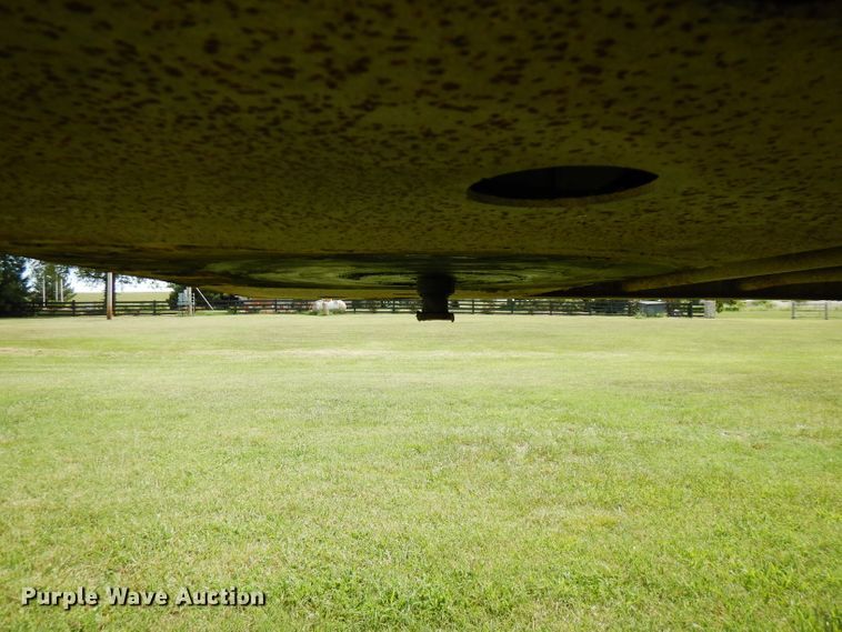 image for item FN9368 1982 Timpte double hopper bottom grain trailer