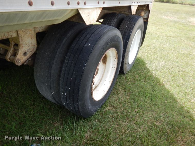 image for item FN9368 1982 Timpte double hopper bottom grain trailer