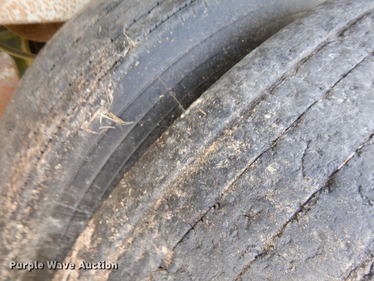 image for item FN9368 1982 Timpte double hopper bottom grain trailer