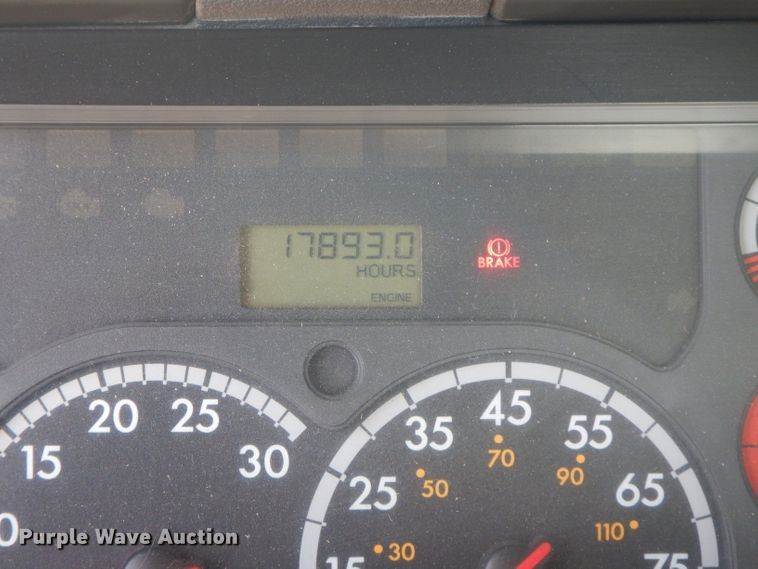 image for item FN9379 2009 Freightliner Cascadia  semi truck