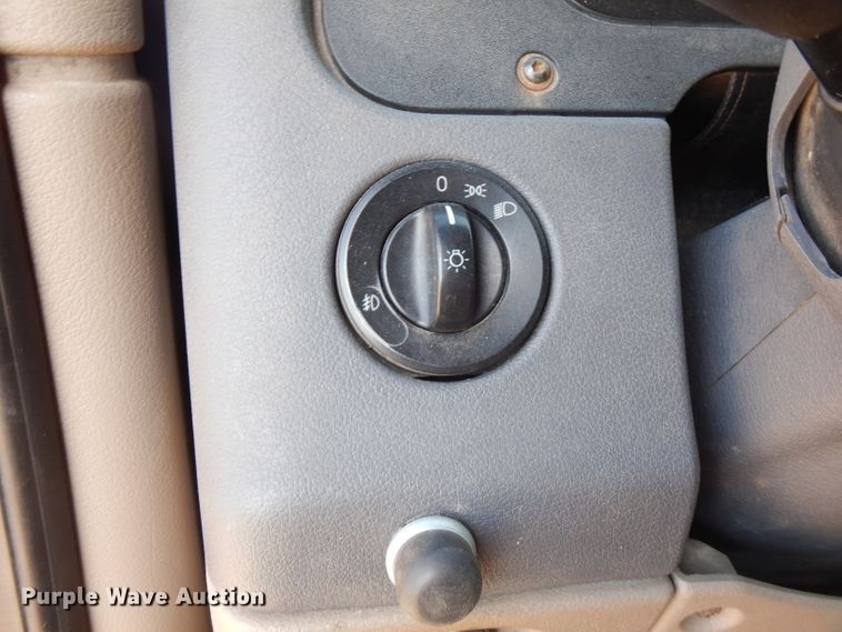 image for item FN9379 2009 Freightliner Cascadia  semi truck