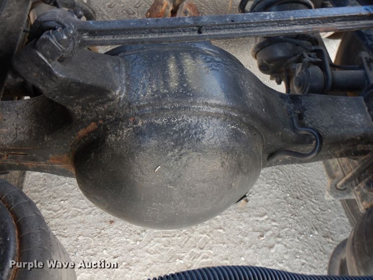 image for item FN9379 2009 Freightliner Cascadia  semi truck