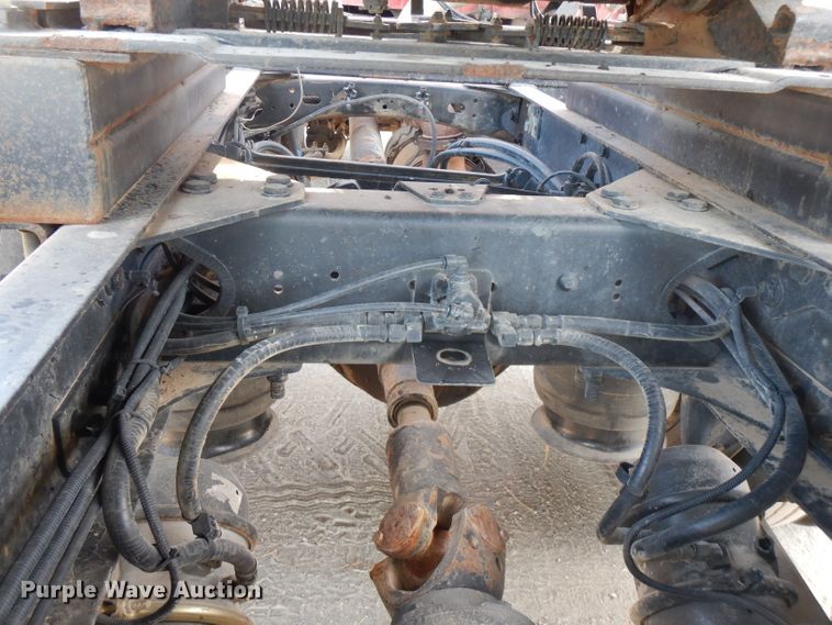 image for item FN9379 2009 Freightliner Cascadia  semi truck