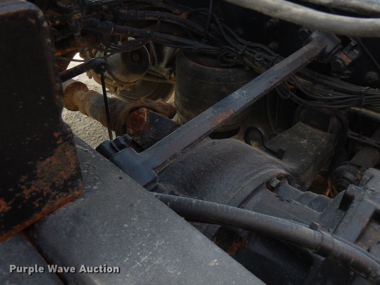 image for item FN9379 2009 Freightliner Cascadia  semi truck