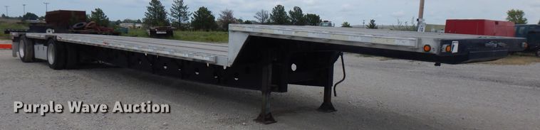 image for item FN9421 2002 Transcraft flatbed trailer