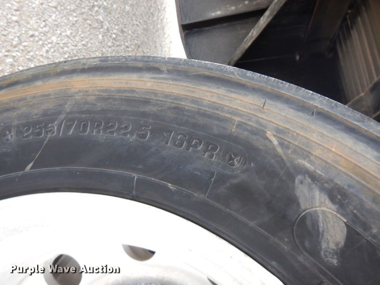 image for item FN9421 2002 Transcraft flatbed trailer