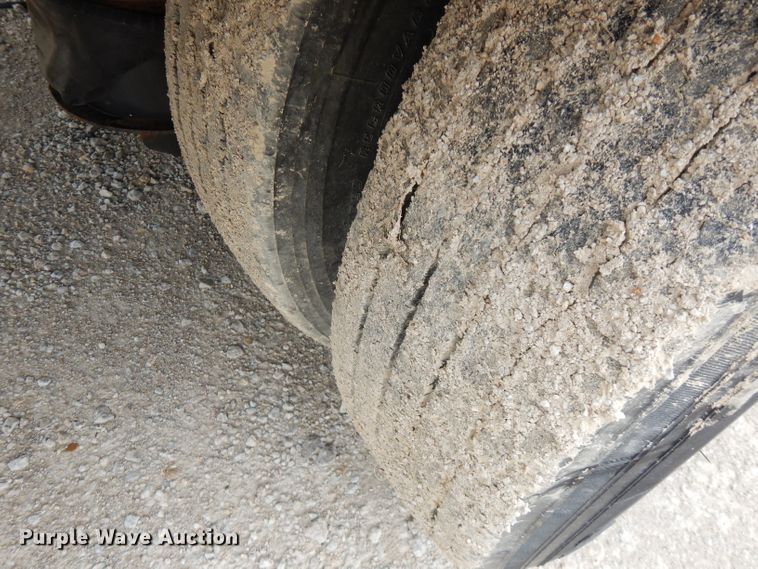 image for item FN9421 2002 Transcraft flatbed trailer