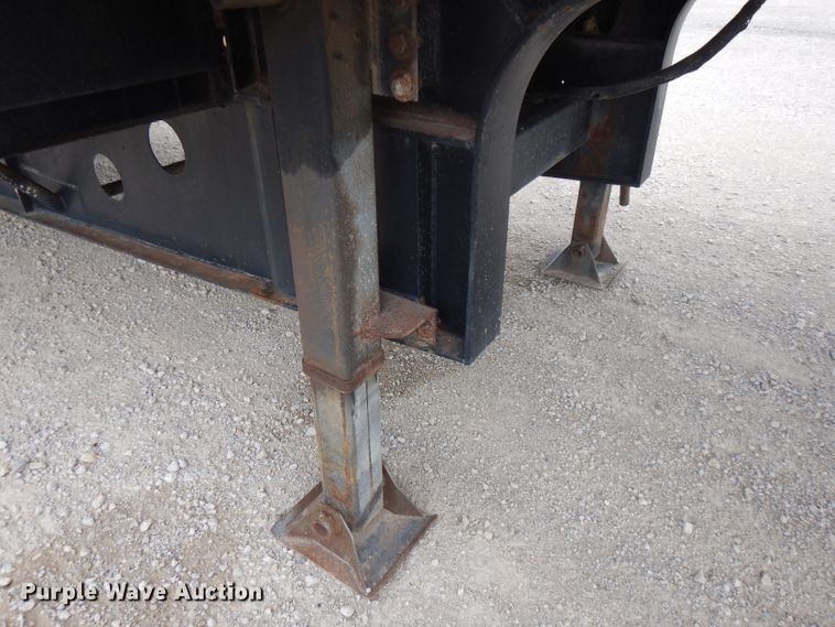 image for item FN9421 2002 Transcraft flatbed trailer