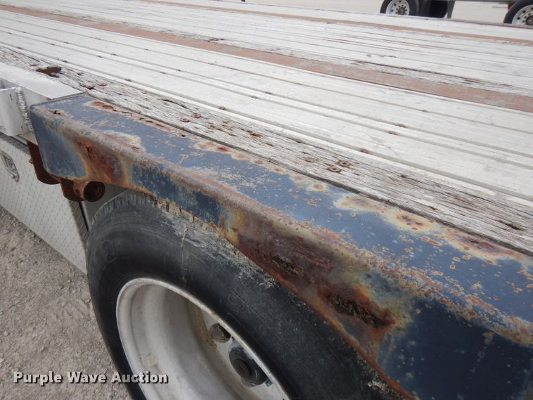 image for item FN9421 2002 Transcraft flatbed trailer