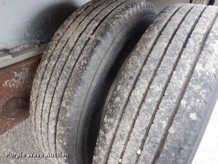 image for item FN9422 1998 Raven Fleet Hawk flatbed trailer