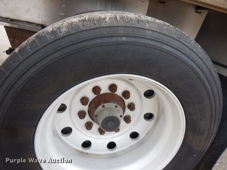 image for item FN9422 1998 Raven Fleet Hawk flatbed trailer