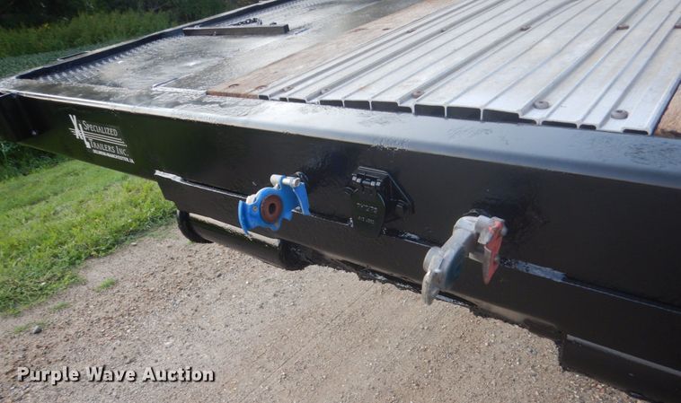 image for item FT9136 2006 Specialized Trailers XL60MFG lowboy equipment trailer