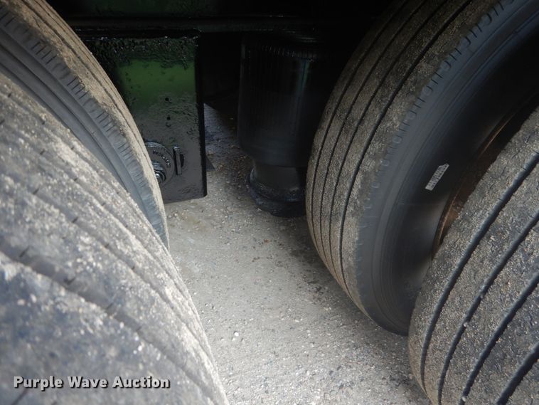 image for item FT9136 2006 Specialized Trailers XL60MFG lowboy equipment trailer