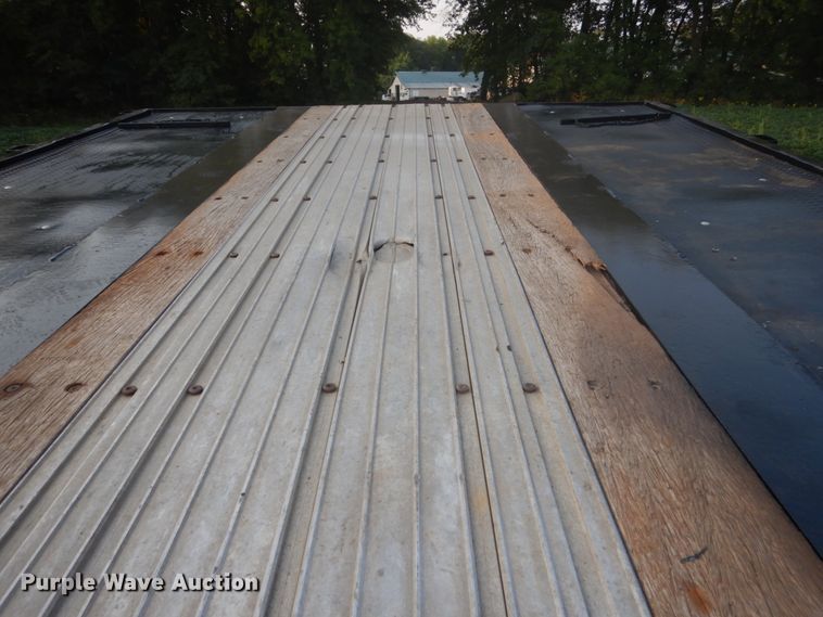 image for item FT9136 2006 Specialized Trailers XL60MFG lowboy equipment trailer