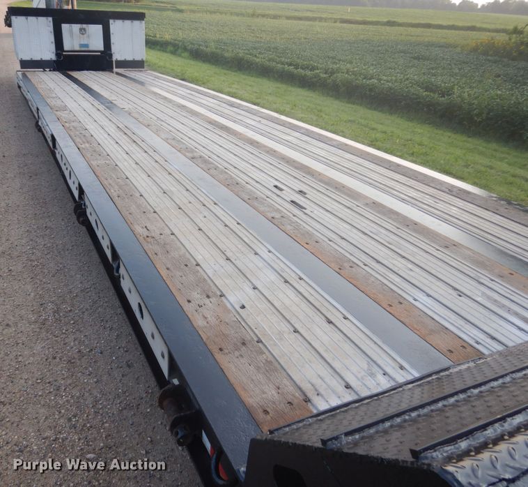 image for item FT9136 2006 Specialized Trailers XL60MFG lowboy equipment trailer