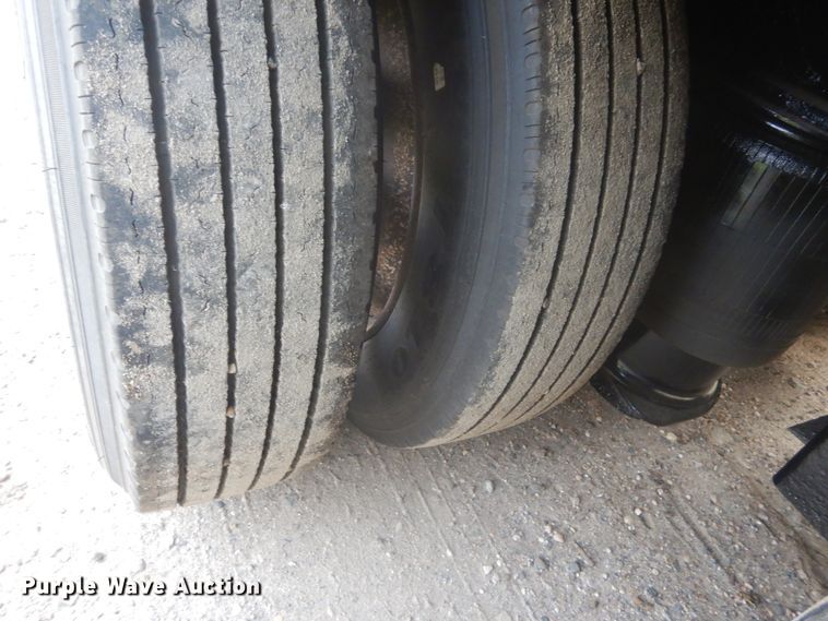 image for item FT9136 2006 Specialized Trailers XL60MFG lowboy equipment trailer