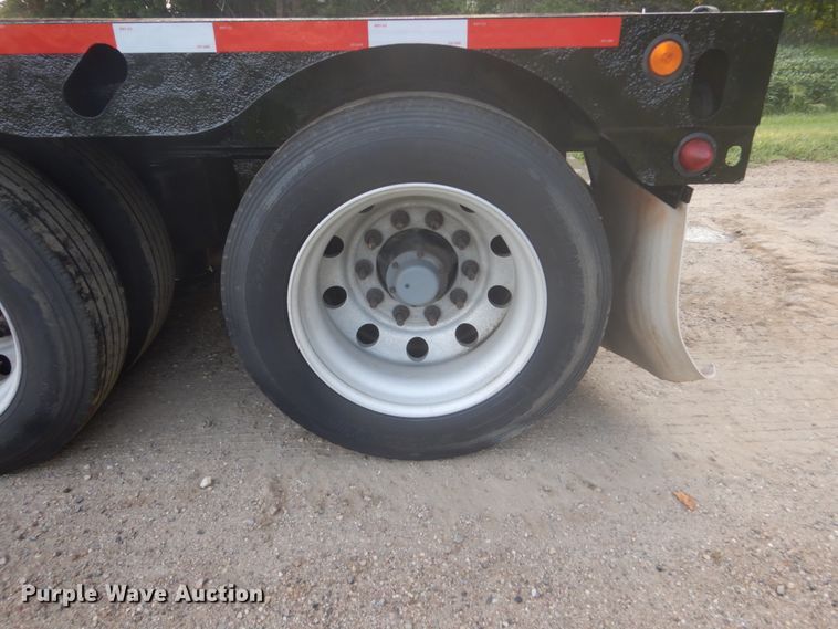 image for item FT9136 2006 Specialized Trailers XL60MFG lowboy equipment trailer