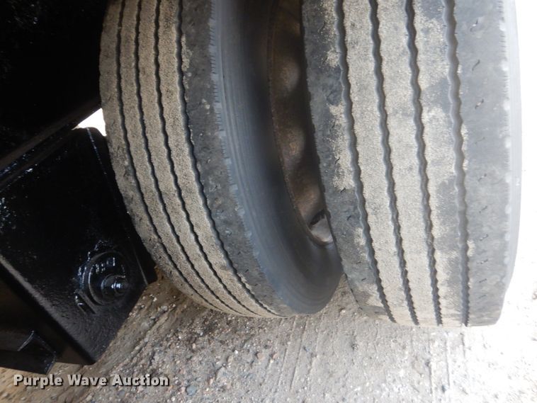 image for item FT9136 2006 Specialized Trailers XL60MFG lowboy equipment trailer