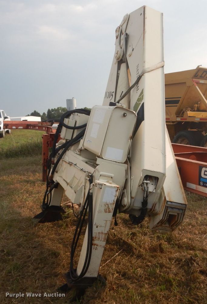 image for item FT9146 National N105 knuckle boom loader