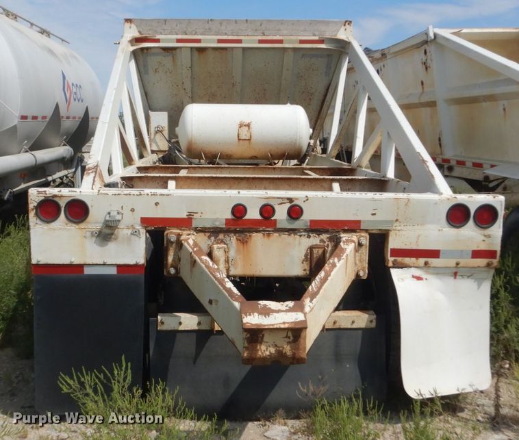 image for item FT9229 1995 Ranch bottom dump trailer