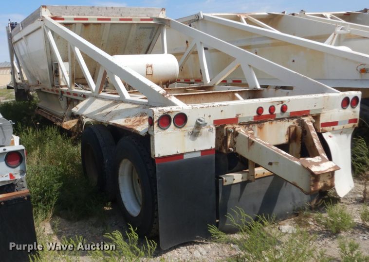 image for item FT9229 1995 Ranch bottom dump trailer