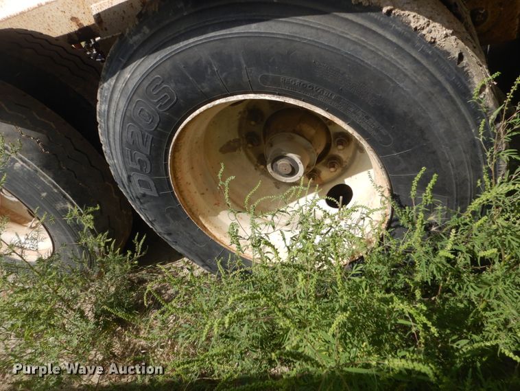 image for item FT9229 1995 Ranch bottom dump trailer