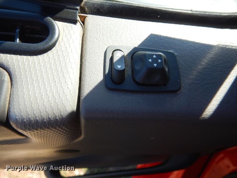 image for item GM9145 2006 Freightliner Business Class M2  flatbed truck