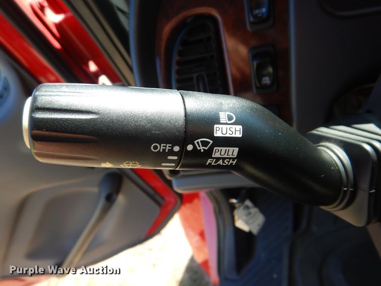 image for item GM9145 2006 Freightliner Business Class M2  flatbed truck