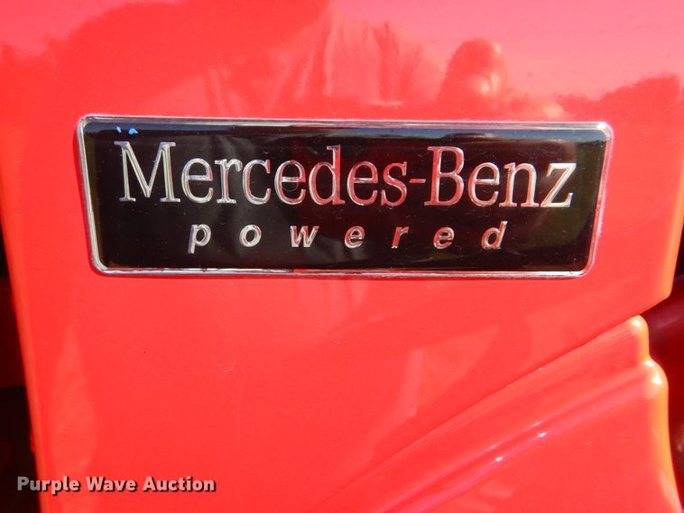 image for item GM9145 2006 Freightliner Business Class M2  flatbed truck